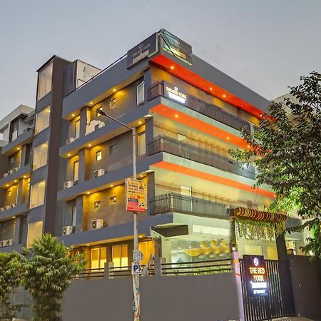Hotel Red York By Byob Hotels Noida Extérieur photo