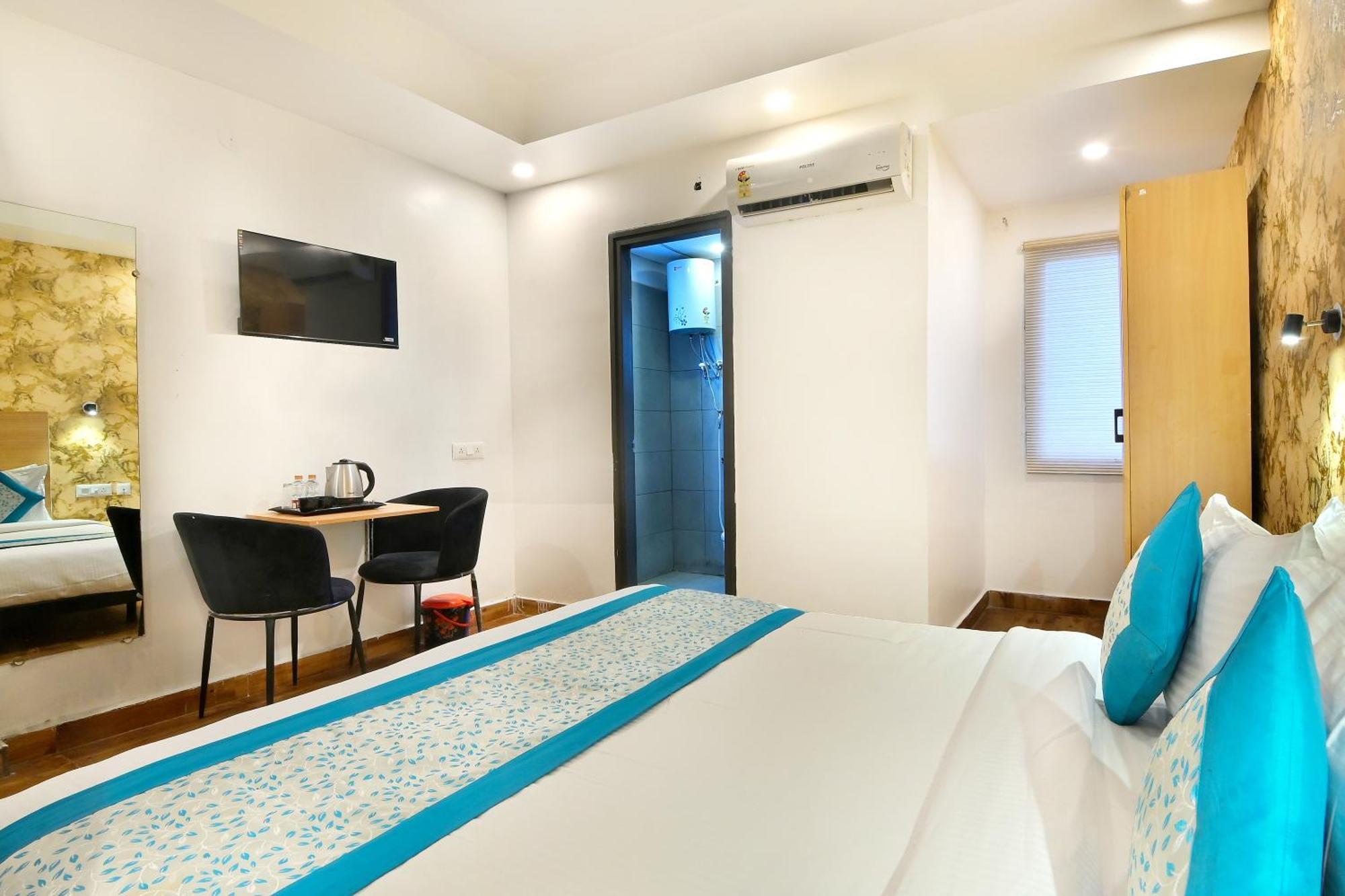 Hotel Red York By Byob Hotels Noida Extérieur photo