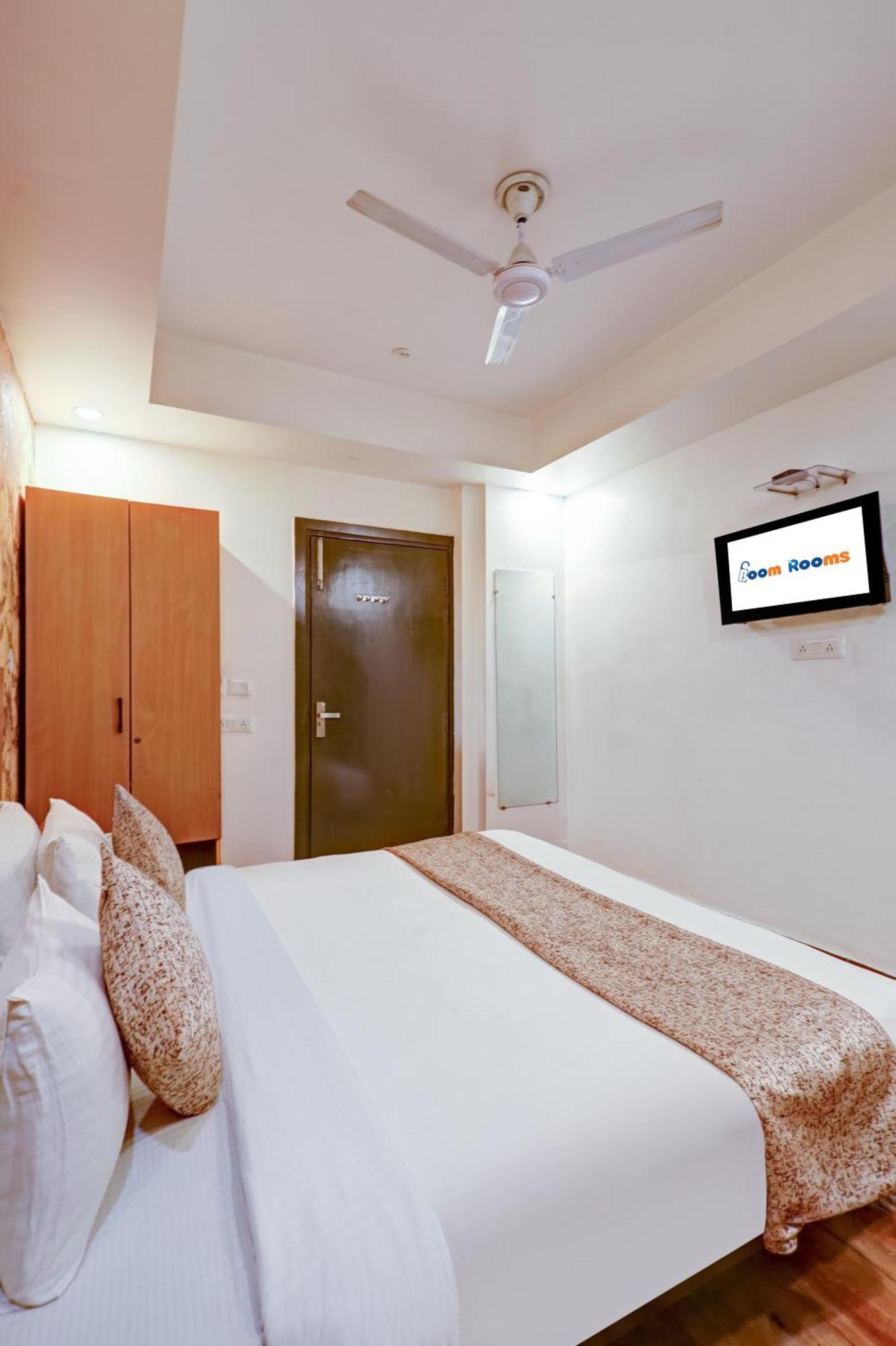 Hotel Red York By Byob Hotels Noida Extérieur photo