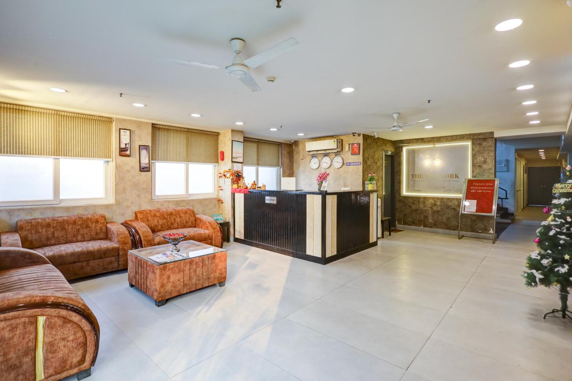 Hotel Red York By Byob Hotels Noida Extérieur photo