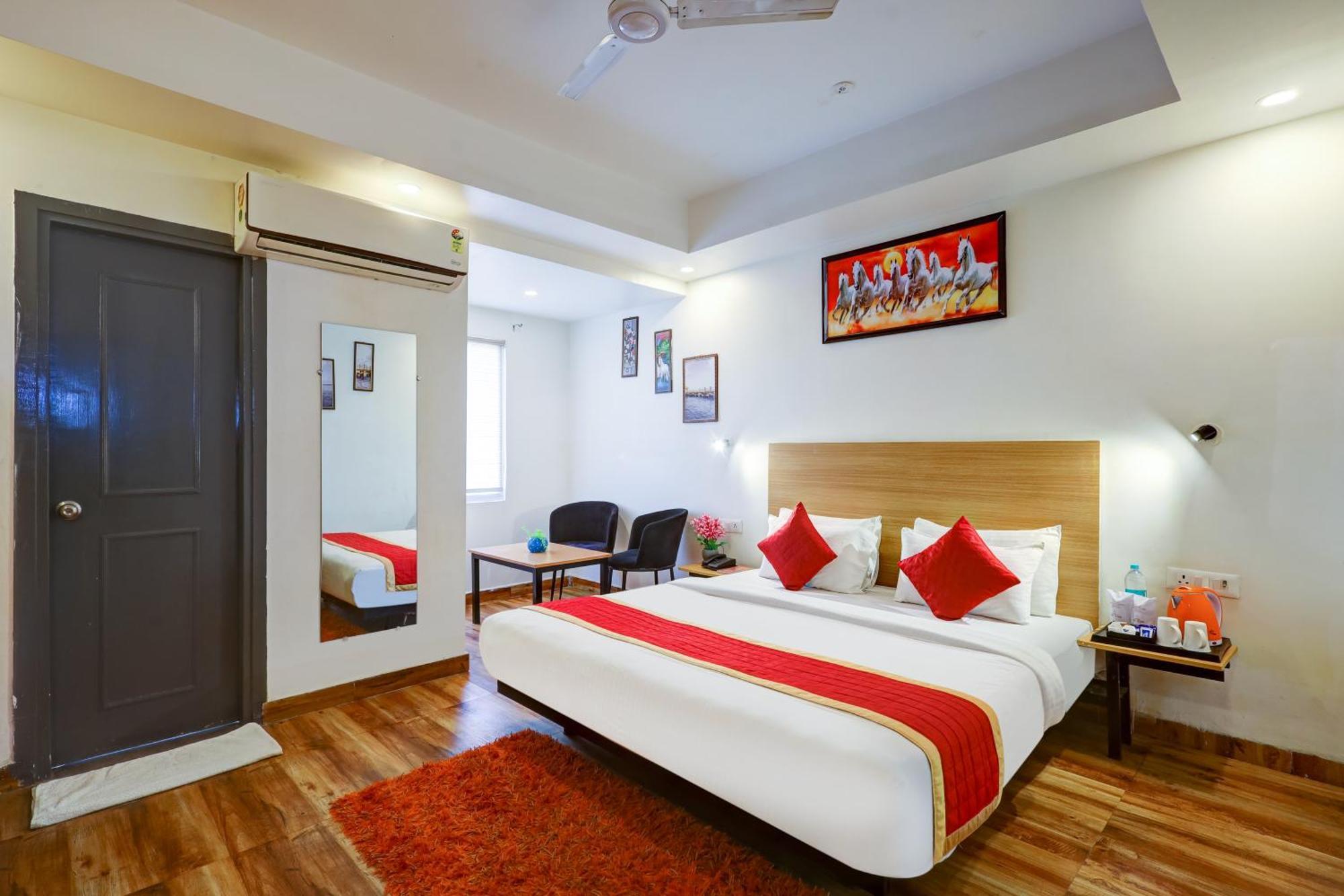 Hotel Red York By Byob Hotels Noida Extérieur photo